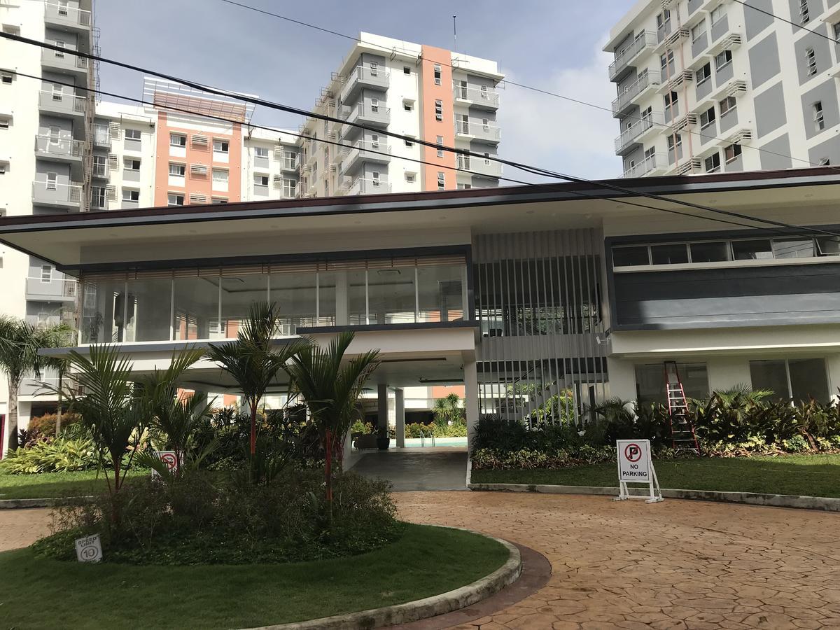 Mivesa Garden Residences By Cec Cebu Exteriör bild